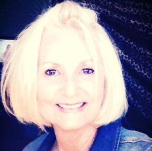 Meet your Posher, Janet